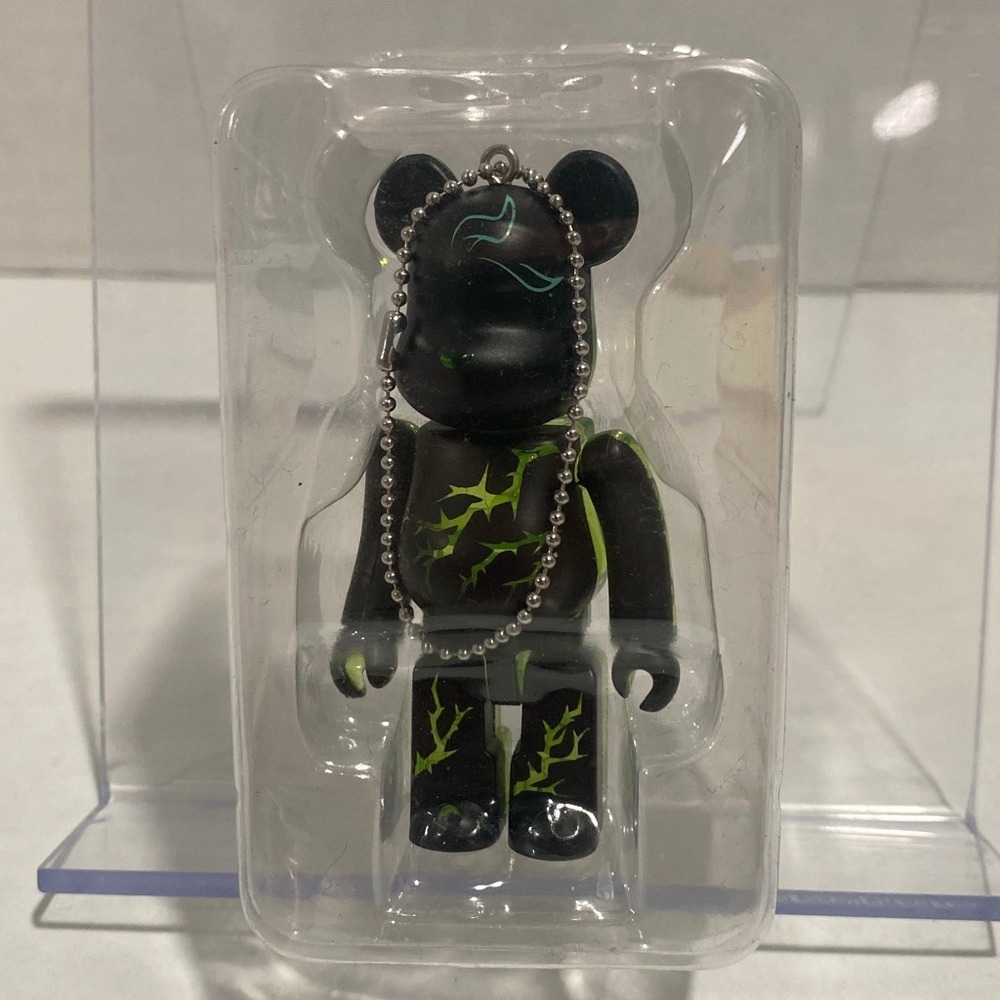 Medicom Toy Bearbrick Disney Twisted Wonderland Sebek Zigvolt Diasomnia Black